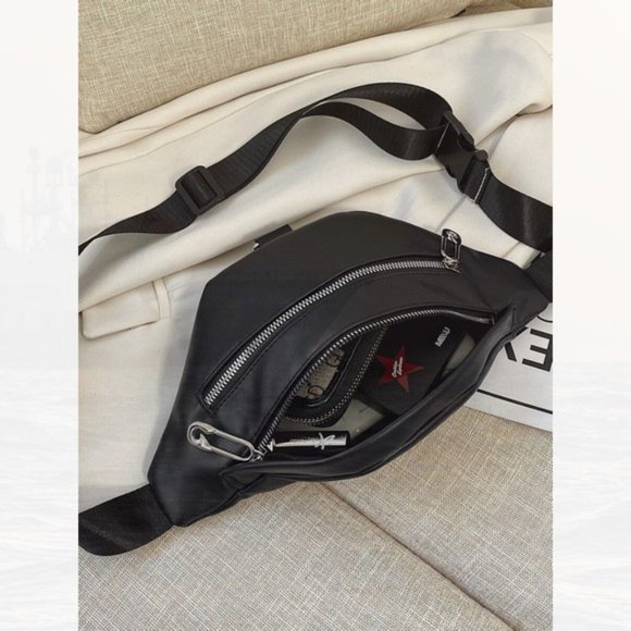 New Fanny Pack with Silver Hardware 134 - Picture 4 of 4